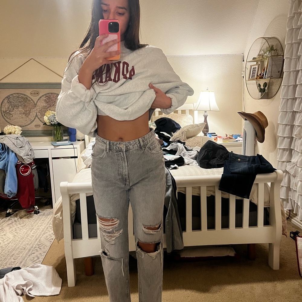 Gray Bershka Straight leg ripped jeans size 6